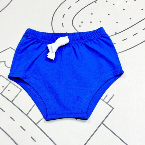 June & January Lot - Picture 2 of 16